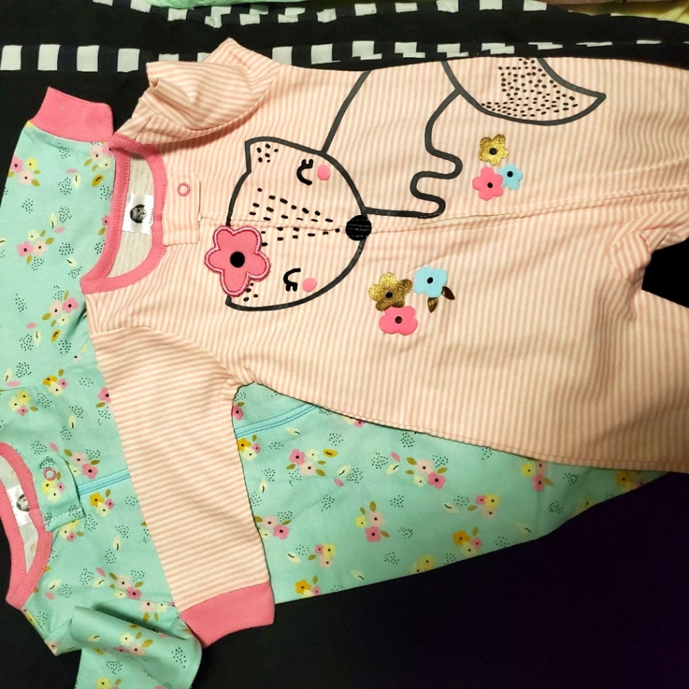 Newborn girl clothes